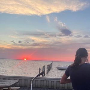 Meet your Posher, Caroline